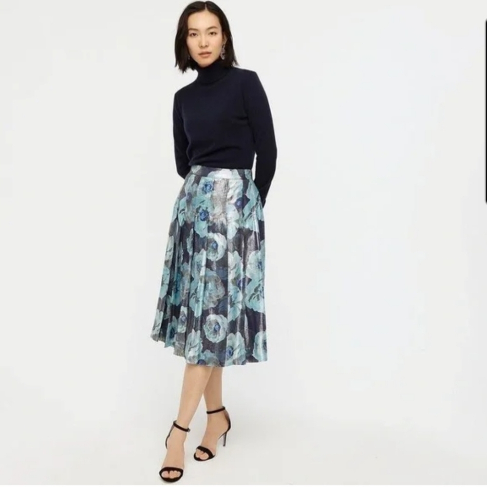 J. Crew | Pleated midi-skirt in metallic-floral print jacquard, Size 6 NWT